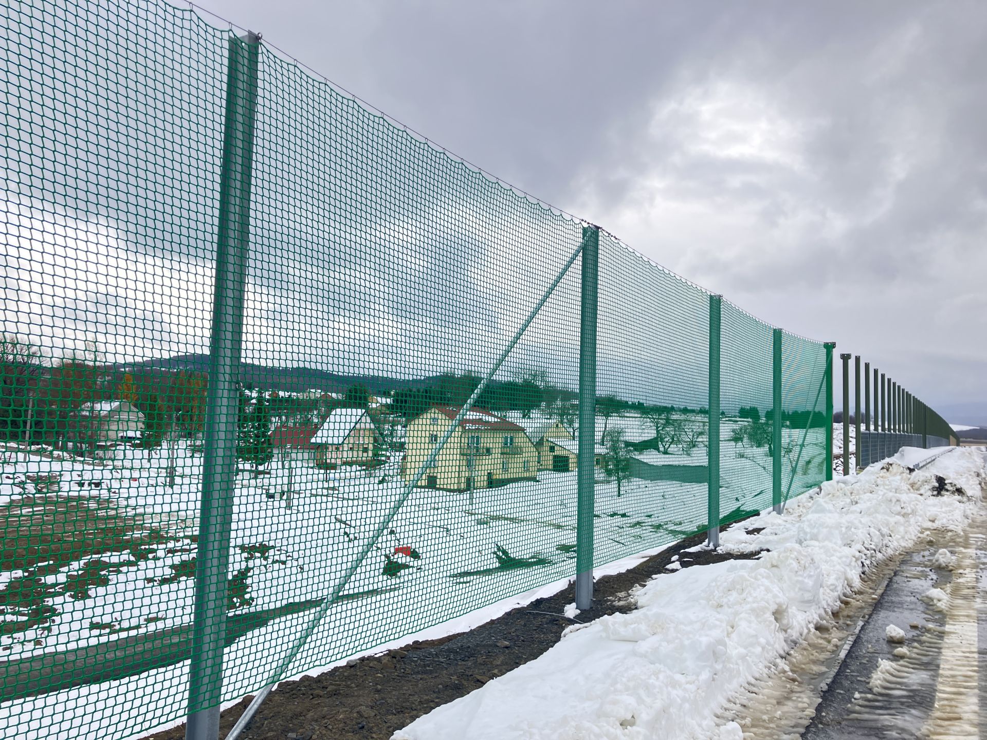 Siatki ochronne dla nietoperzy na S19 między Miejscem Piastowym a Duklą 7 - Polskie Radio Rzeszów Siatki ochronne dla nietoperzy na S19 między Miejscem Piastowym a Duklą