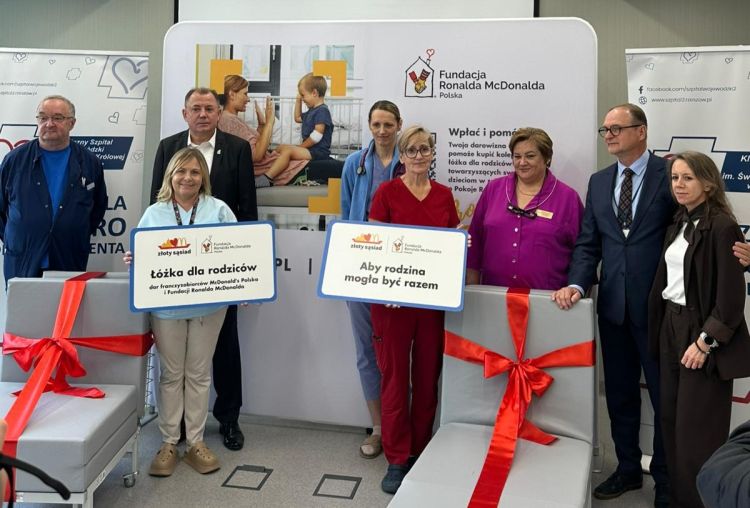 Nowe łóżka dla rodziców małych pacjentów w Klinicznym Szpitalu Wojewódzkim nr 2 w Rzeszowie