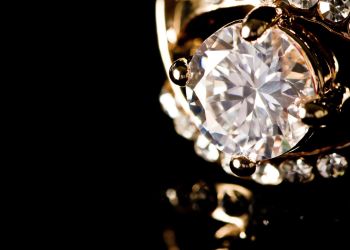 Za 3 i pół miliona franków sprzedano broszkę Napoleona