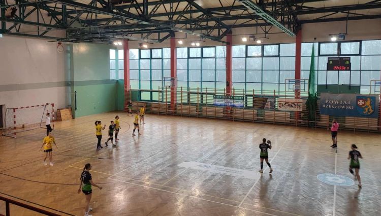 Pechowa porażka piłkarek ręcznych SPR Handballu Rzeszów