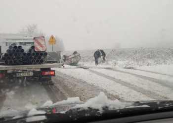 Trudna sytuacja na drogach. W Rzeszowie i powiecie rzeszowskim doszło już do kilkudziesięciu kolizji [ZDJĘCIA]