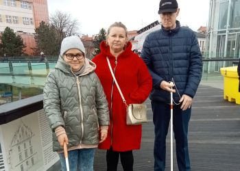 Międzynarodowy Dzień Niewidomych. Bariery, z którymi wciąż zmagają się osoby z wadami wzroku