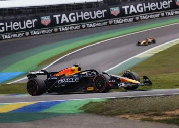 Formuła 1: Verstappen triumfuje w Katarze. O tytule zdecyduje Abu Zabi