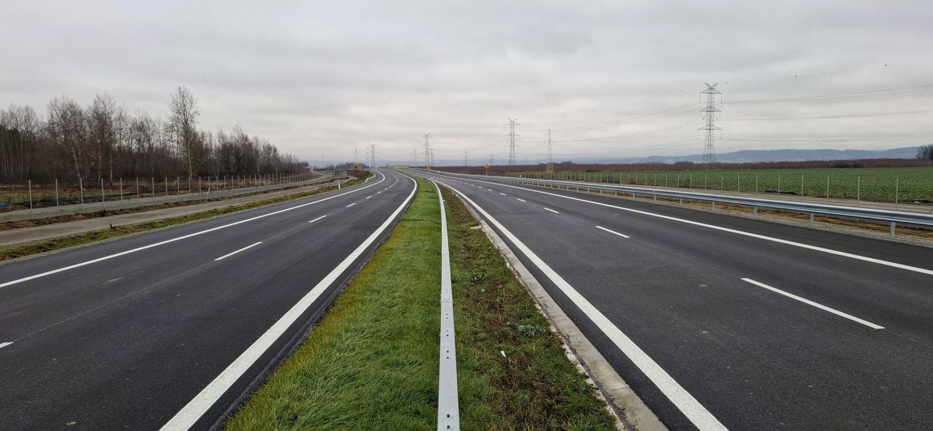 Kierowcy mogą już jeździć dwoma odcinkami S19 na trasie Krosno, Miejsce Piastowe, Dukla - Polskie Radio Rzeszów