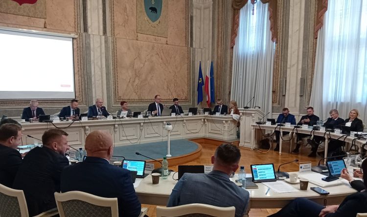 Budżet Przemyśla na 2026 rok został uchwalony 1 - Polskie Radio Rzeszów Budżet Przemyśla na 2026 rok został uchwalony
