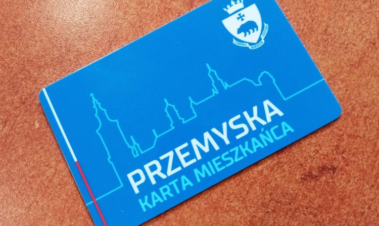 Ulgi i rabaty w mieście. Przemyska Karta Mieszkańca coraz popularniejsza 1 - Polskie Radio Rzeszów Ulgi i rabaty w mieście. Przemyska Karta Mieszkańca coraz popularniejsza