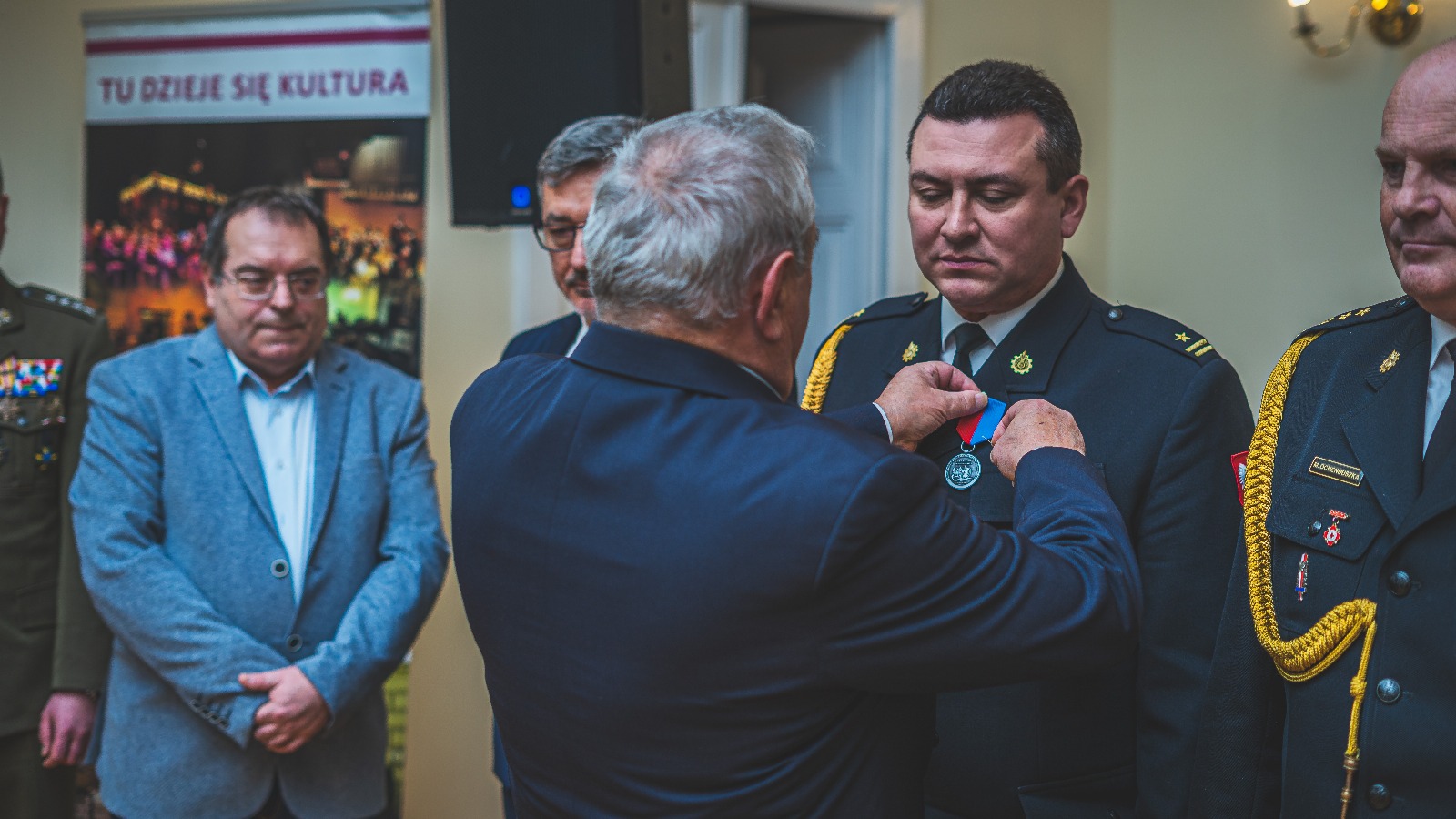 Redaktor Jerzy Pasierb uhonorowany przez byłych żołnierzy misji ONZ