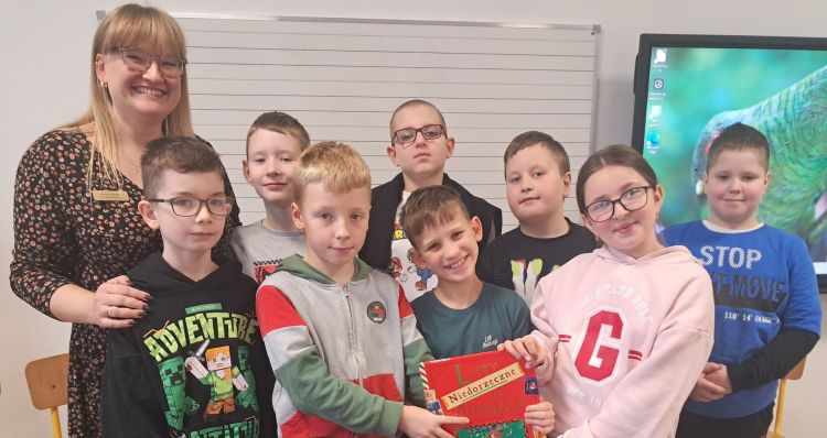 Małe recenzje książki "Niedorzeczne listy do Mikołaja" 1 - Polskie Radio Rzeszów Małe recenzje książki „Niedorzeczne listy do Mikołaja”