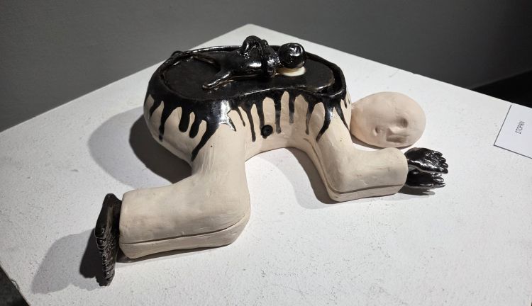 [WIDEO, ZDJĘCIA] „Wyraj” Ziemowita Jareckiego w Galerii UR – starosłowiańska mitologia w nowoczesnej odsłonie