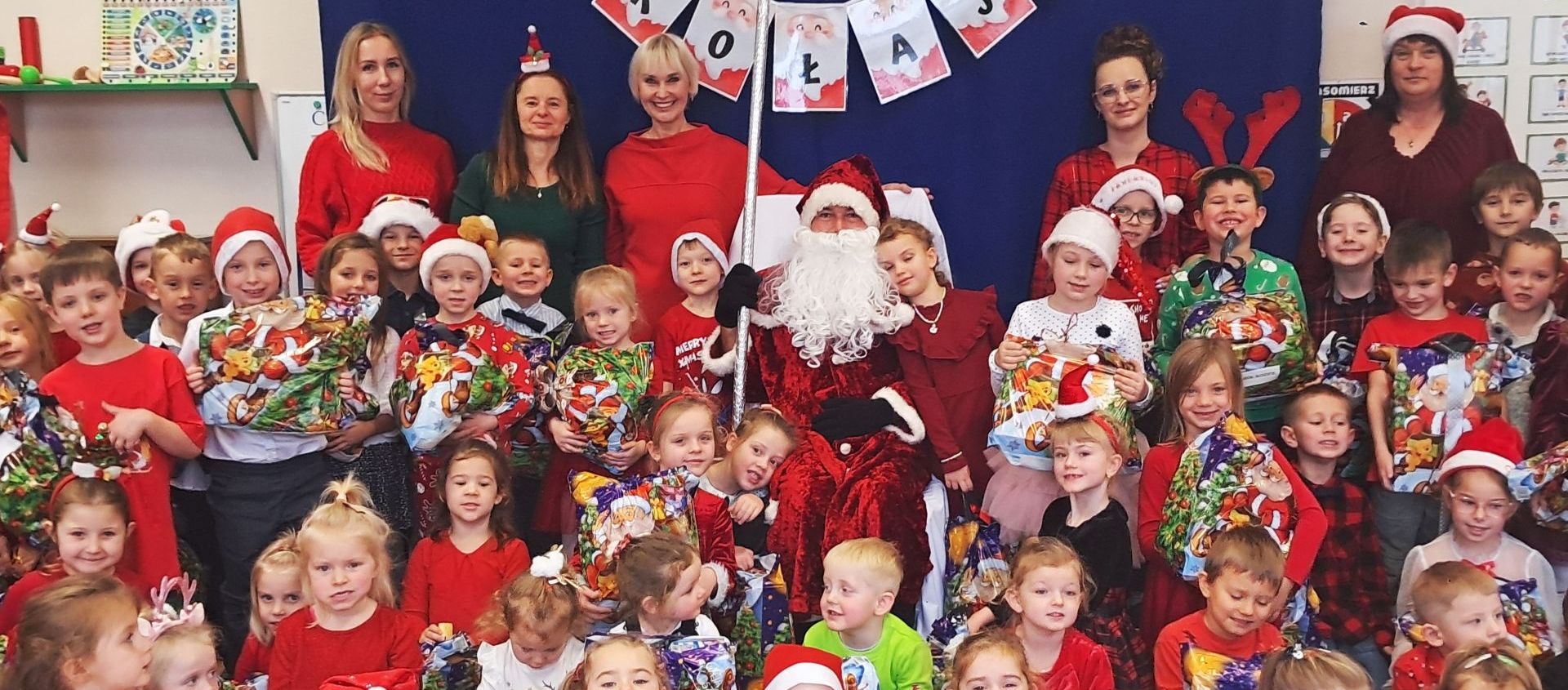 [ZDJĘCIA] Mikołaj odwiedził dzieci w Przedszkolu Miejskim nr 4 w Łańcucie