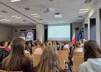 Uczniowie SP 21 w Rzeszowie uczyli się mediacji rówieśniczych, by skuteczniej rozwiązywać szkolne konflikty