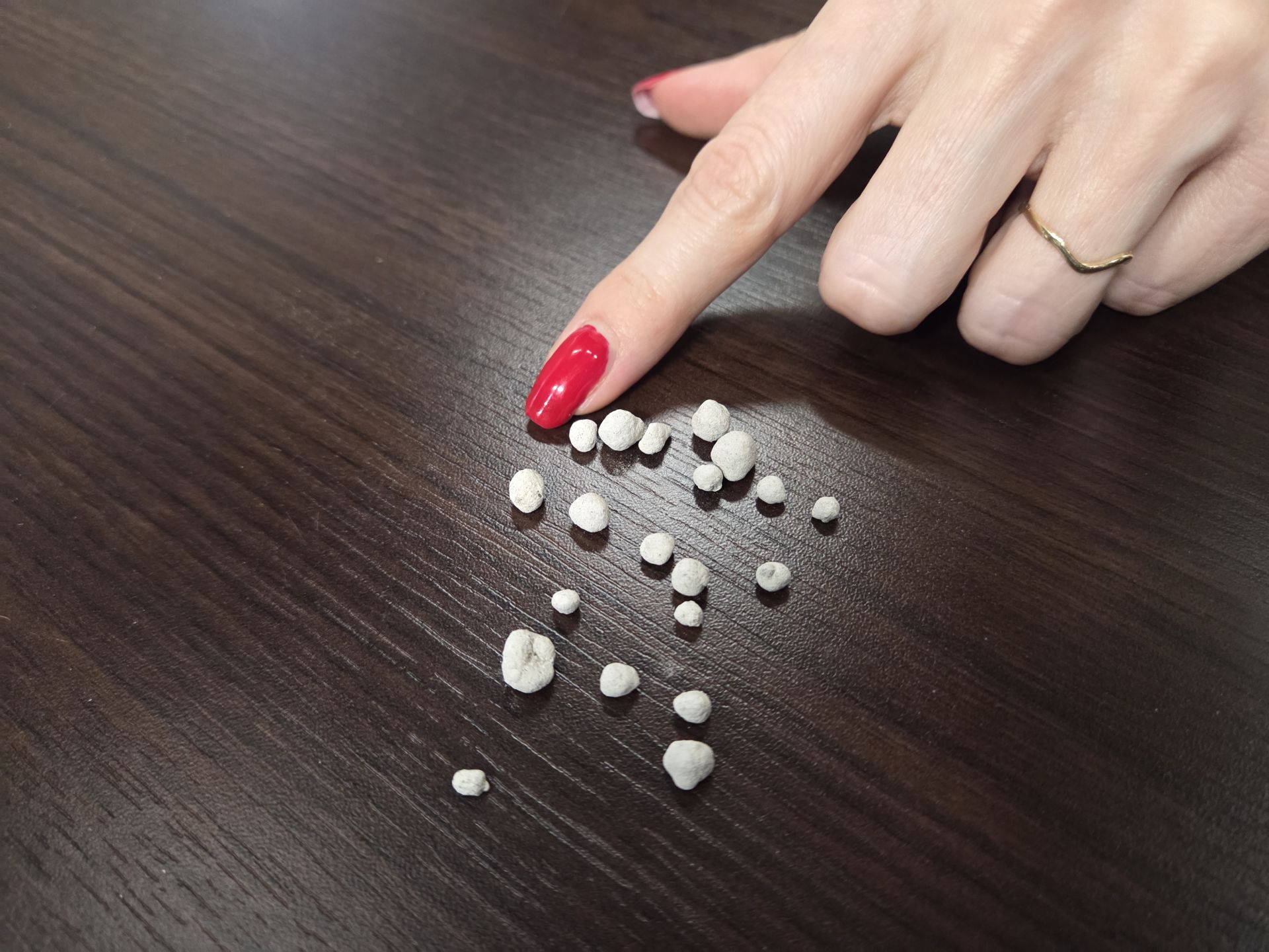 Badania nad sorbentami na Politechnice Rzeszowskiej. Naukowcy szukają sposobów na ochronę środowiska 4 - Polskie Radio Rzeszów Badania nad sorbentami na Politechnice Rzeszowskiej. Naukowcy szukają sposobów na ochronę środowiska - Polskie Radio Rzeszów