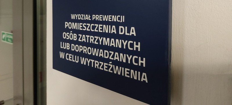 Agresywny pacjent zaatakował lekarza na SOR w Krośnie 8 - Polskie Radio Rzeszów Agresywny pacjent zaatakował lekarza na SOR w Krośnie