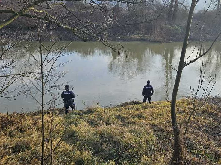 Ciało kobiety odnalezione w zbiorniku w Dąbrówce w pobliżu Jasła