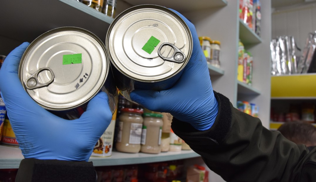 Proceder w&nbsp;lubaczowskim sklepie. Przeterminowane produkty i&nbsp;przerobione daty przydatności do&nbsp;spożycia