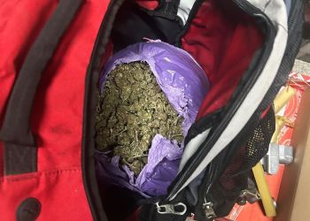 [ZDJĘCIA] 20-letni mieszkaniec Strzyżowa z&nbsp;zarzutami. Policja znalazła ponad kilogram narkotyków