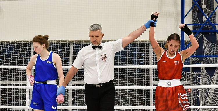 Wiktoria Michalik w półfinale Mistrzostw Polski. O finał powalczy także Michał Akoto–Ampaw 1 - Polskie Radio Rzeszów Wiktoria Michalik w półfinale Mistrzostw Polski. O finał powalczy także Michał Akoto–Ampaw