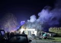 [ZDJĘCIA] Pożar budynku mieszkalno-gospodarczego w Narolu. Jedna osoba poszkodowana