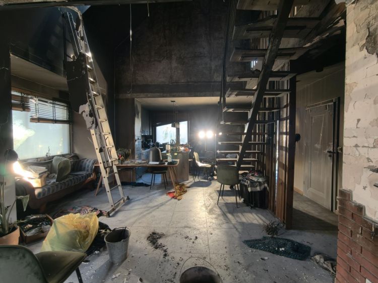 Rodzina w potrzebie po pożarze domu. Dołącz do zbiórki 1 - Polskie Radio Rzeszów Rodzina w potrzebie po pożarze domu. Dołącz do zbiórki