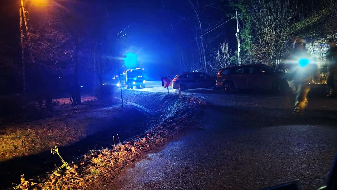 Poważny wypadek na&nbsp;trasie do&nbsp;Radomyśla Wielkiego: 3 osoby poszkodowane
