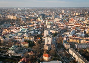 „Melduję się po kawę”. Miasto Rzeszów zachęca do meldunku