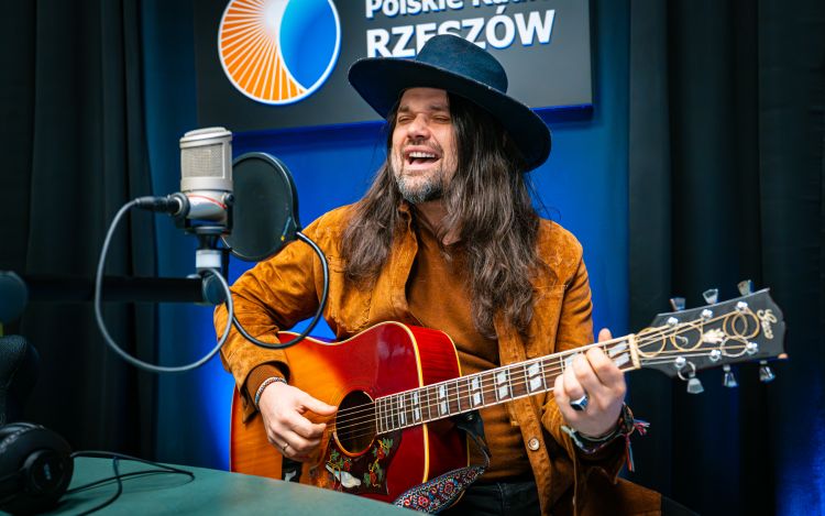 Śląsk, blues i&nbsp;emocje. Nowy album Macieja Lipiny