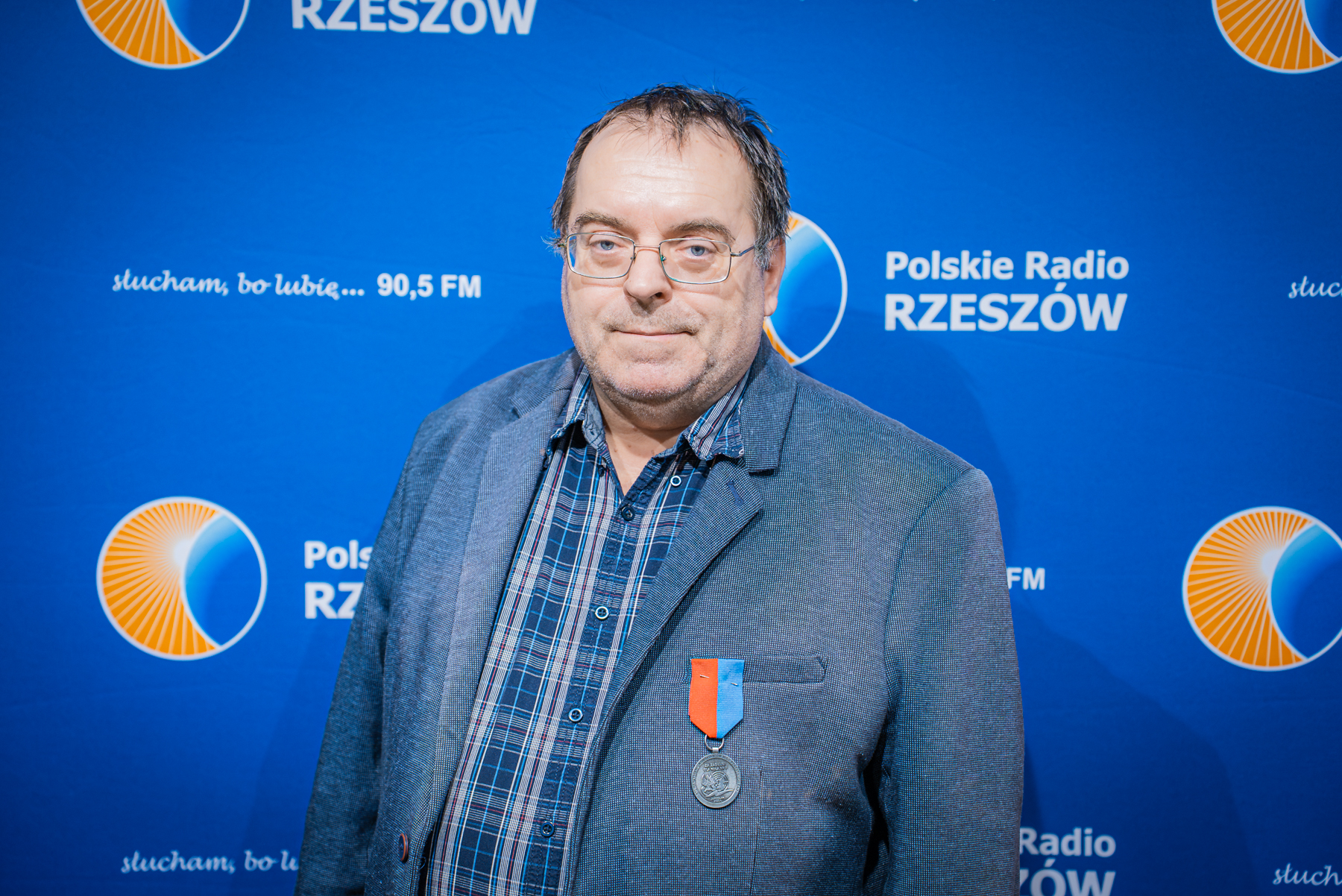 Redaktor Jerzy Pasierb uhonorowany przez byłych żołnierzy misji ONZ 6 - Polskie Radio Rzeszów Redaktor Jerzy Pasierb uhonorowany przez byłych żołnierzy misji ONZ - Polskie Radio Rzeszów