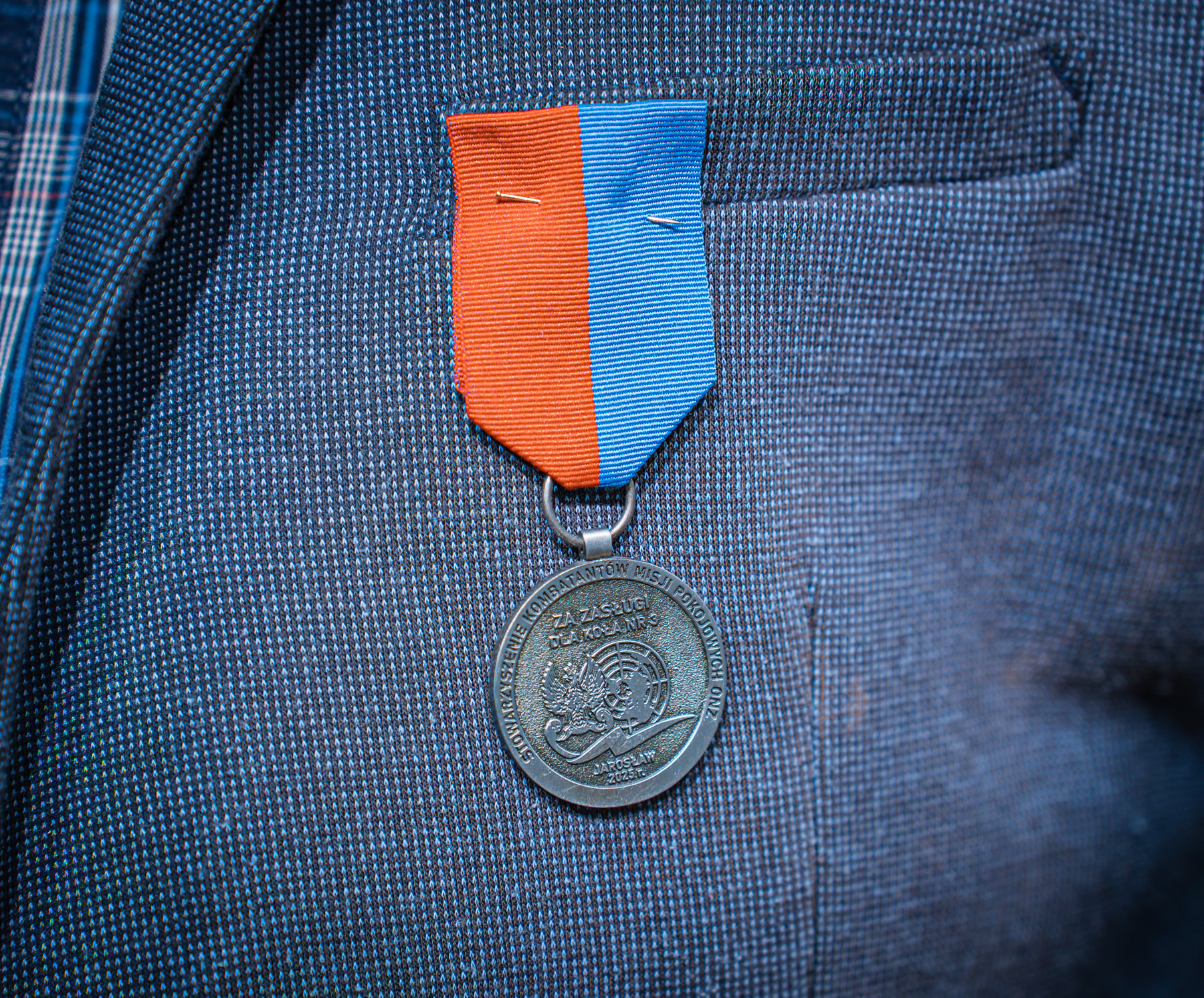 Redaktor Jerzy Pasierb uhonorowany przez byłych żołnierzy misji ONZ 5 - Polskie Radio Rzeszów Redaktor Jerzy Pasierb uhonorowany przez byłych żołnierzy misji ONZ - Polskie Radio Rzeszów