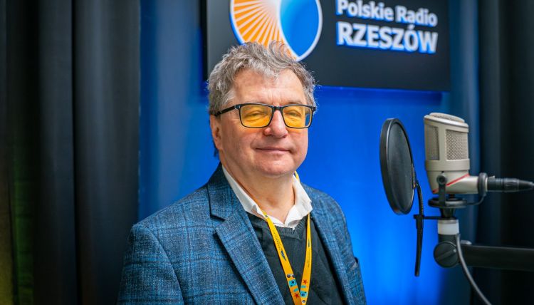 Statystyczny Polak wyda na święta około 1787 złotych 1 - Polskie Radio Rzeszów Statystyczny Polak wyda na święta około 1787 złotych