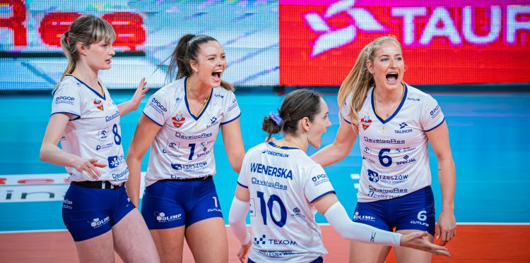 [ZDJĘCIA] KS DevelopRes Rzeszów wygrywa derby Podkarpacia. Pewne 3:0 ze&nbsp;Stalą Mielec