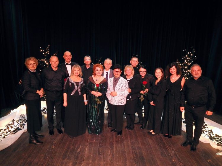 Magia opery w Zamku Kazimierzowskim – galeria zdjęć wieczoru andrzejkowego w Przemyślu 1 - Polskie Radio Rzeszów Magia opery w Zamku Kazimierzowskim – galeria zdjęć wieczoru andrzejkowego w Przemyślu