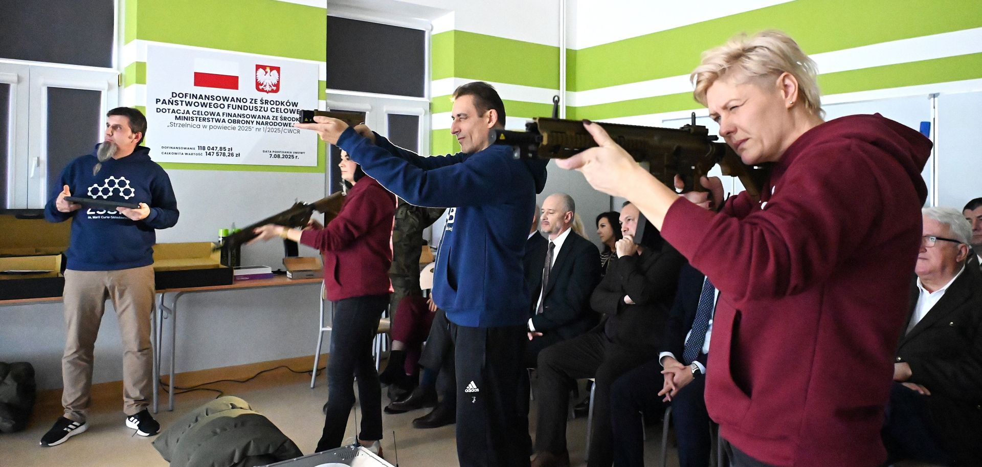 Edukacja proobronna w praktyce. Uczniowie trenują na wirtualnej strzelnicy 6 - Polskie Radio Rzeszów Edukacja proobronna w praktyce. Uczniowie trenują na wirtualnej strzelnicy