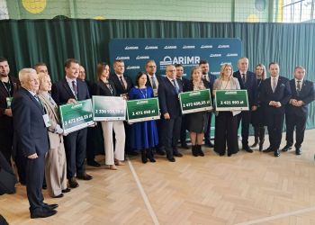 Ponad 12 milionów złotych na innowacje dla szkół rolniczych na Podkarpaciu [ZDJĘCIA]