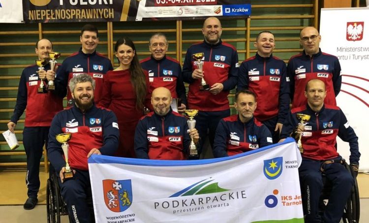 Siedem medali tenisistów IKS Jeziora Tarnobrzeg 1 - Polskie Radio Rzeszów Siedem medali tenisistów IKS Jeziora Tarnobrzeg