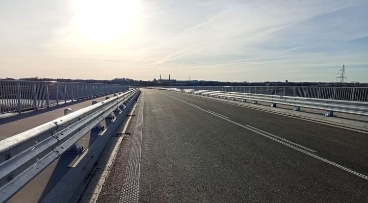 Most na Sanie w Sobiecinie otwarty – poprawi komunikację i bezpieczeństwo w regionie 1 - Polskie Radio Rzeszów Most na Sanie w Sobiecinie otwarty – poprawi komunikację i bezpieczeństwo w regionie