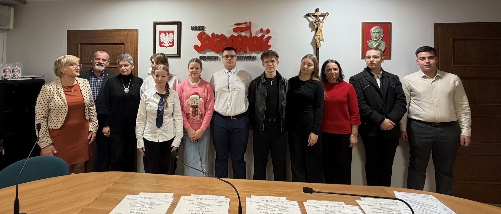 Laureaci wojewódzkiego konkursu „Pamięć i tożsamość – stan wojenny” wyłonieni 7 - Polskie Radio Rzeszów Laureaci wojewódzkiego konkursu „Pamięć i tożsamość – stan wojenny” wyłonieni