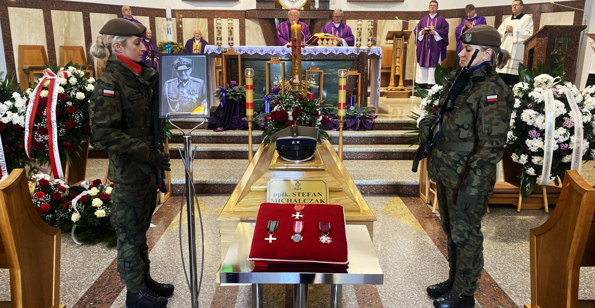 [ZDJĘCIA] Rzeszów pożegnał ppłk. Stefana Michalczaka „Brzozę”. Weteran AK miał 104 lata