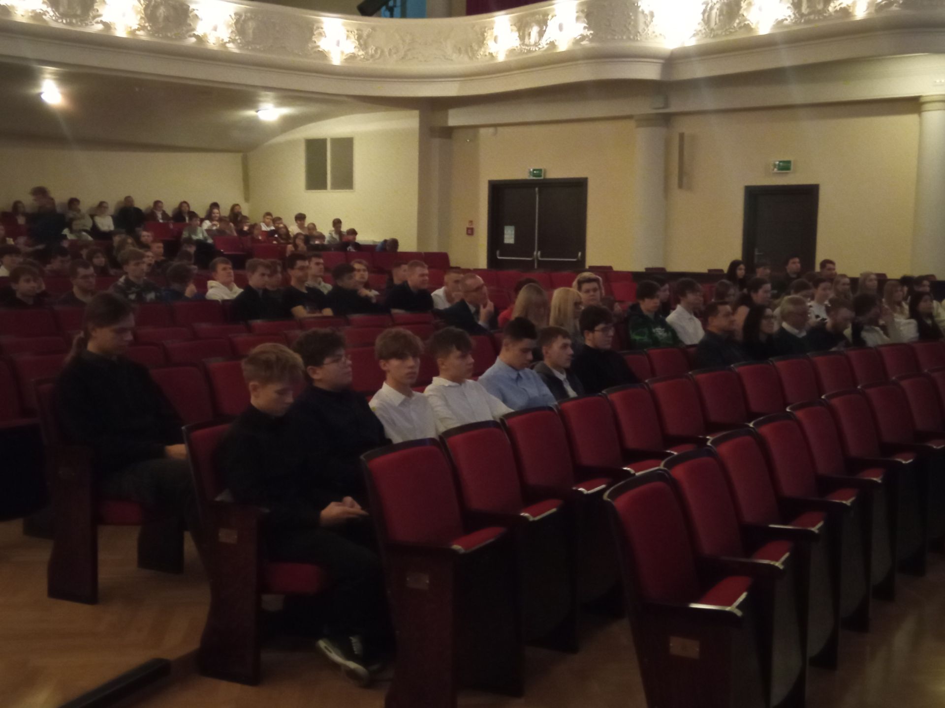 Czy młodzież staje się coraz mniej tolerancyjna? Uczniowie z Niska i Stalowej Woli debatowali w formule oksfordzkiej - Polskie Radio Rzeszów