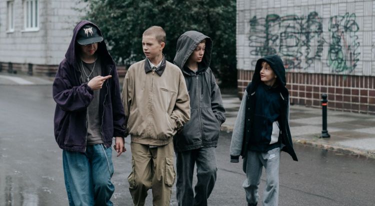 Film Piotra Domalewskiego „Ministranci – idealiści w świecie dorosłych