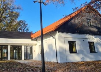 Gmina ogłasza przetarg na&nbsp;wynajem zabytkowej „rządcówki” w&nbsp;Łące