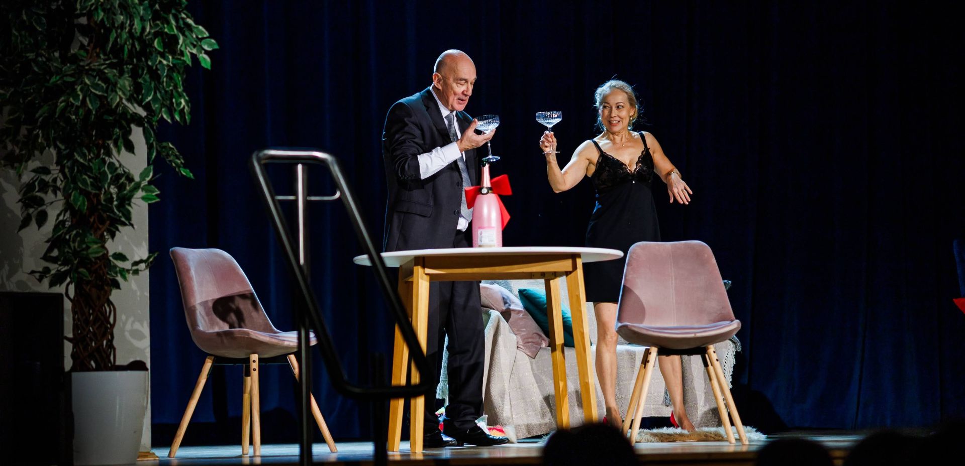 "Szydło z worka". Premiera w Teatrze Bo Tak 18 - Polskie Radio Rzeszów „Szydło z worka”. Premiera w Teatrze Bo Tak