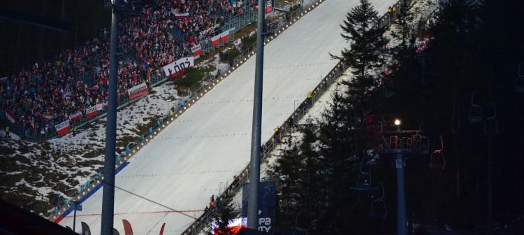 Tomasiak i Żyła w czołowej dziesiątce konkursu Pucharu Świata w Wiśle 1 - Polskie Radio Rzeszów Tomasiak i Żyła w czołowej dziesiątce konkursu Pucharu Świata w Wiśle
