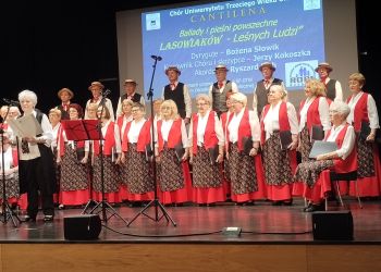 Seniorzy poznają dziedzictwo Podkarpacia