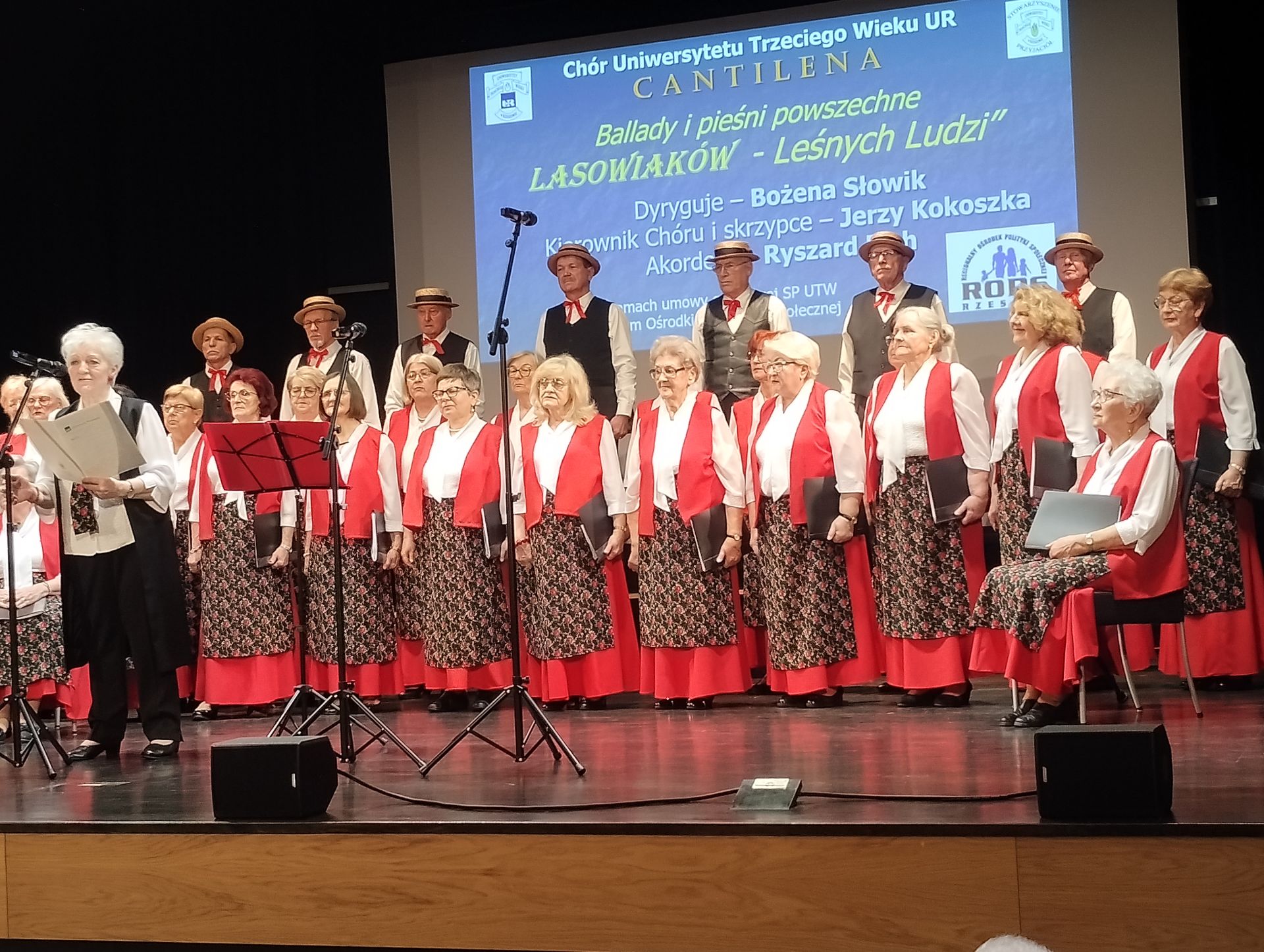 Seniorzy poznają dziedzictwo Podkarpacia