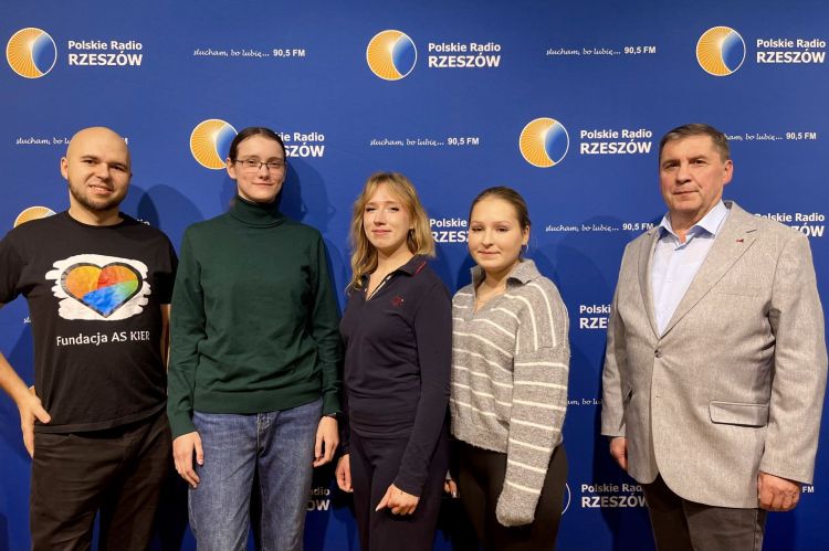 Projekt „Fabryka Dobrego Klimatu” w Zespole Szkół w Czudcu 1 - Polskie Radio Rzeszów Projekt „Fabryka Dobrego Klimatu” w Zespole Szkół w Czudcu