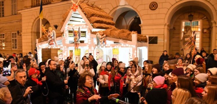 [ZDJĘCIA] Otwarcie Szopki Bożonarodzeniowej we&nbsp;Lwowie