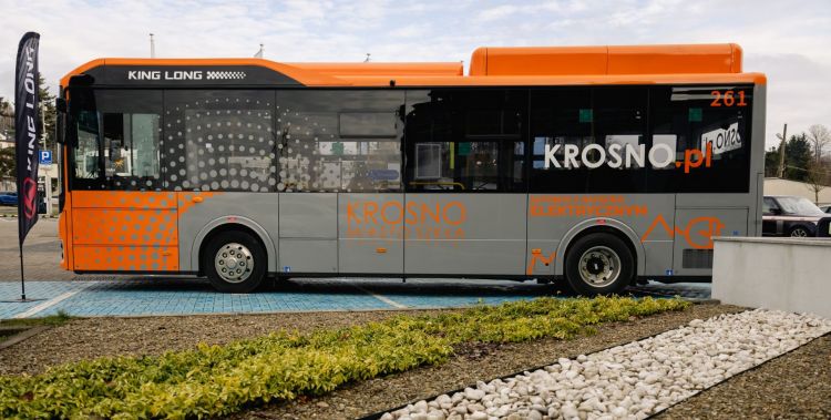 Nowe elektryczne autobusy wyjadą na ulice Krosna jeszcze przed świętami 1 - Polskie Radio Rzeszów Nowe elektryczne autobusy wyjadą na ulice Krosna jeszcze przed świętami