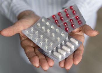 Rośnie koszt refundacji leków, a&nbsp;korzystających z&nbsp;niej pacjentów nie&nbsp;przybywa