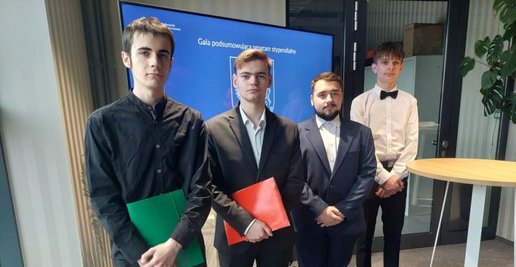 Stypendia marszałka dla najlepszych studentów podkarpackich uczelni