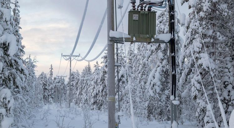 Bonifikaty za długie przerwy w dostawach prądu po ataku zimy na Podkarpaciu 1 - Polskie Radio Rzeszów Bonifikaty za długie przerwy w dostawach prądu po ataku zimy na Podkarpaciu